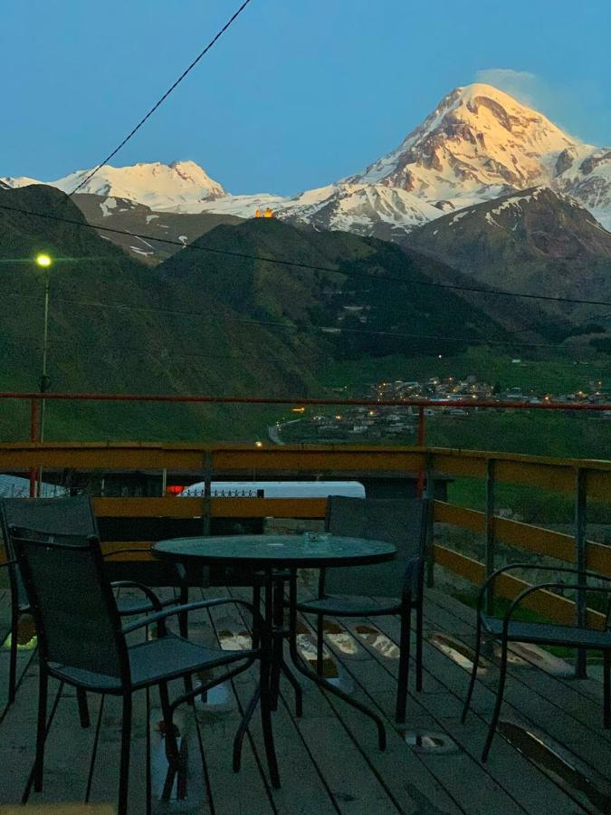 Hotel Elia Kazbegi ภายนอก รูปภาพ