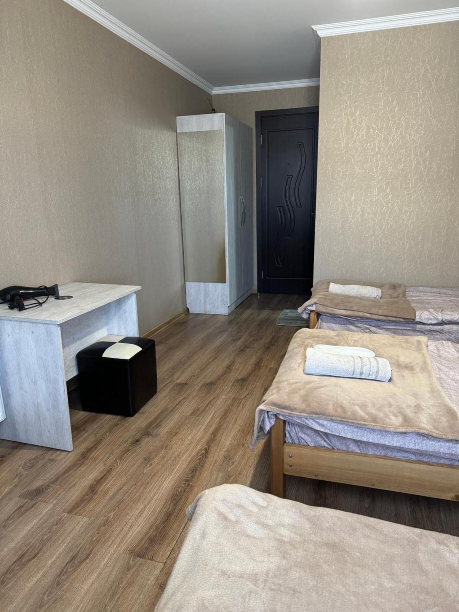 Hotel Elia Kazbegi ภายนอก รูปภาพ