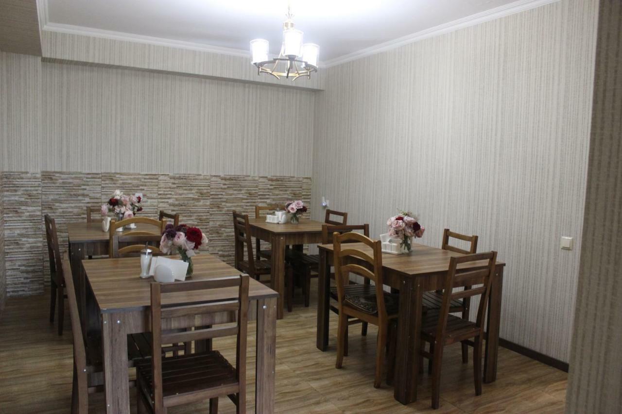 Hotel Elia Kazbegi ภายนอก รูปภาพ