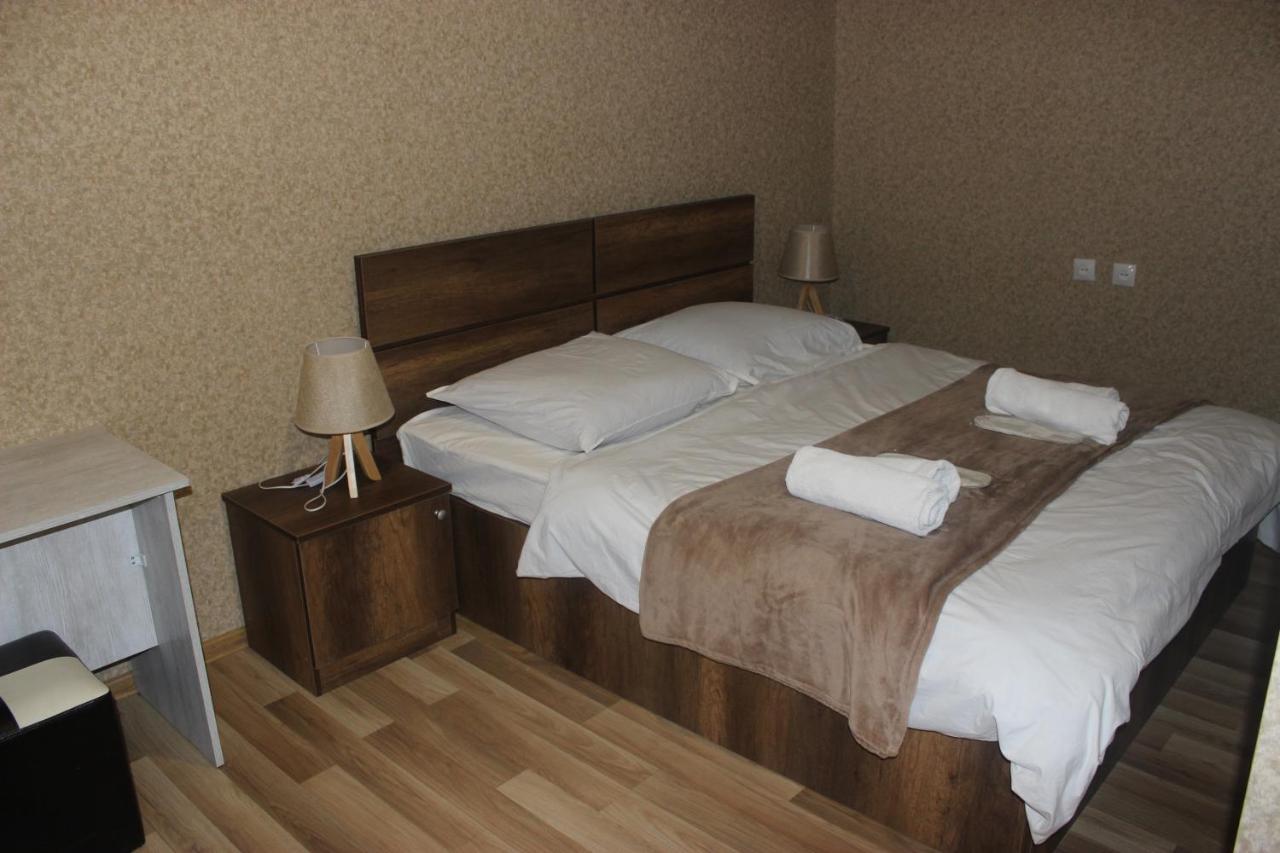 Hotel Elia Kazbegi ภายนอก รูปภาพ